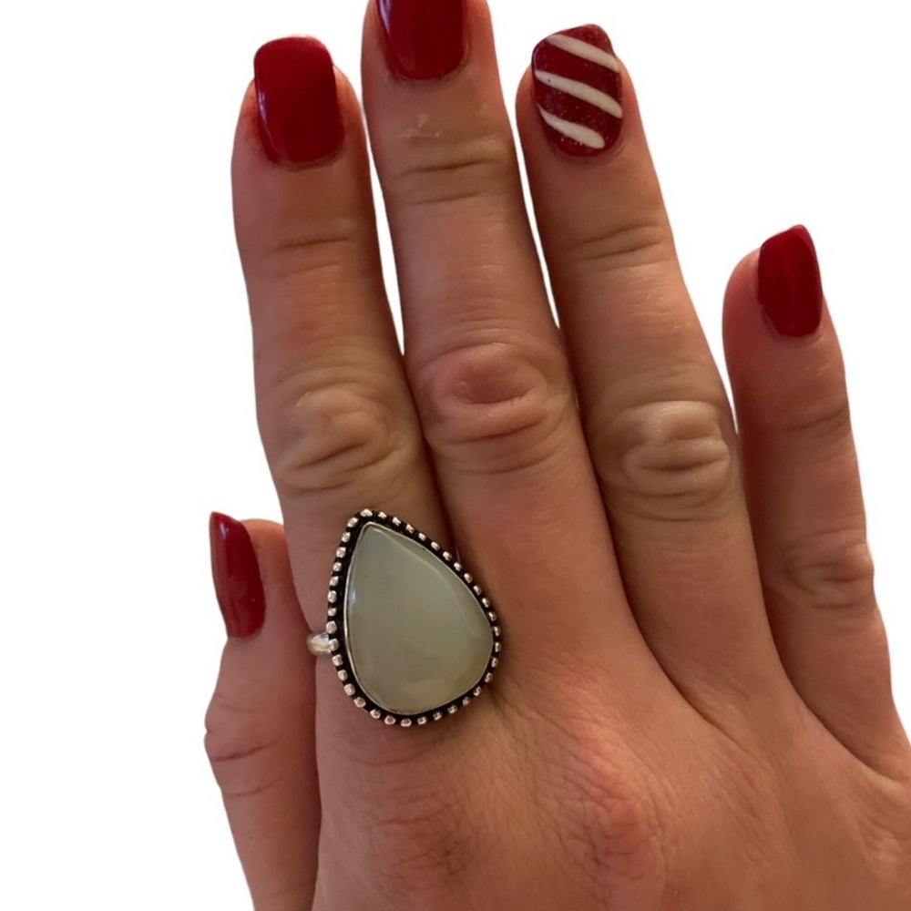 White Gemstone Ring Size 9 - Picture 4 of 5